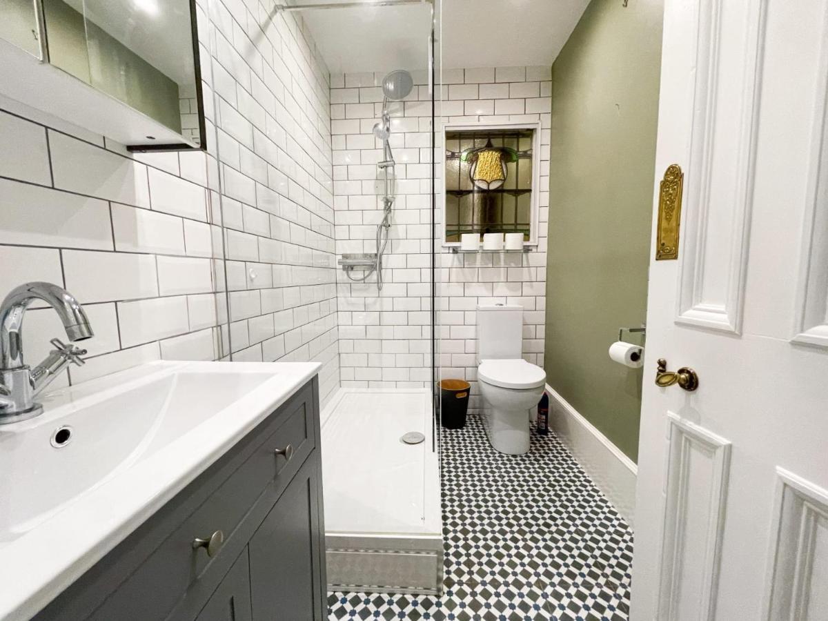 1 Bed Character Filled Glasgow Apartment Luaran gambar